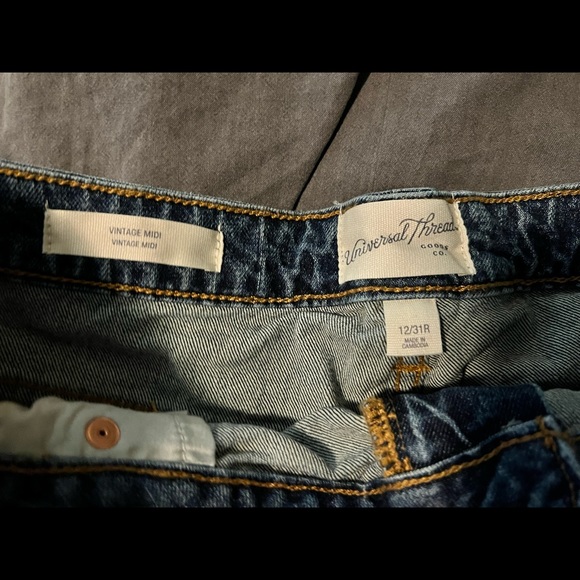 Universal Thread Jean Shorts - Picture 3 of 3